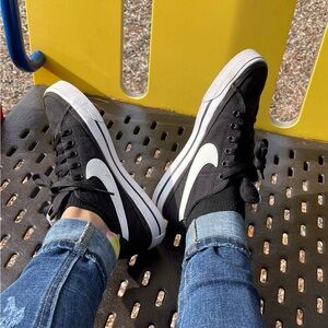 Nike Black and White Women's Shoes